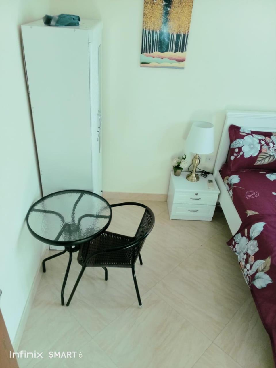 One Private Sharing Flat 31 3 *